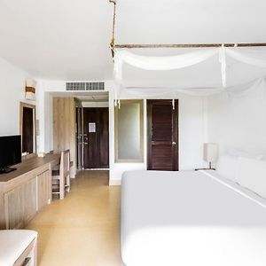 AANA Deluxe Double or Twin Room